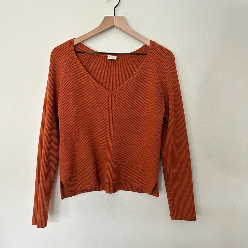 ABERCROMBIE & FITCH Women's Medium V-Neck Ribbed Sweater Soft A&F Collection